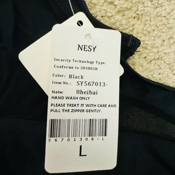 swimsuit - Picture 5 of 5